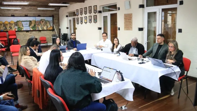 FOTOGRAFIA COMUNICADO MINVIVIENDA AVANZA PARA FINANCIAR VIVIENDA RURAL DE FAMILIAS AFECTADAS POR EL TERREMOTO 01